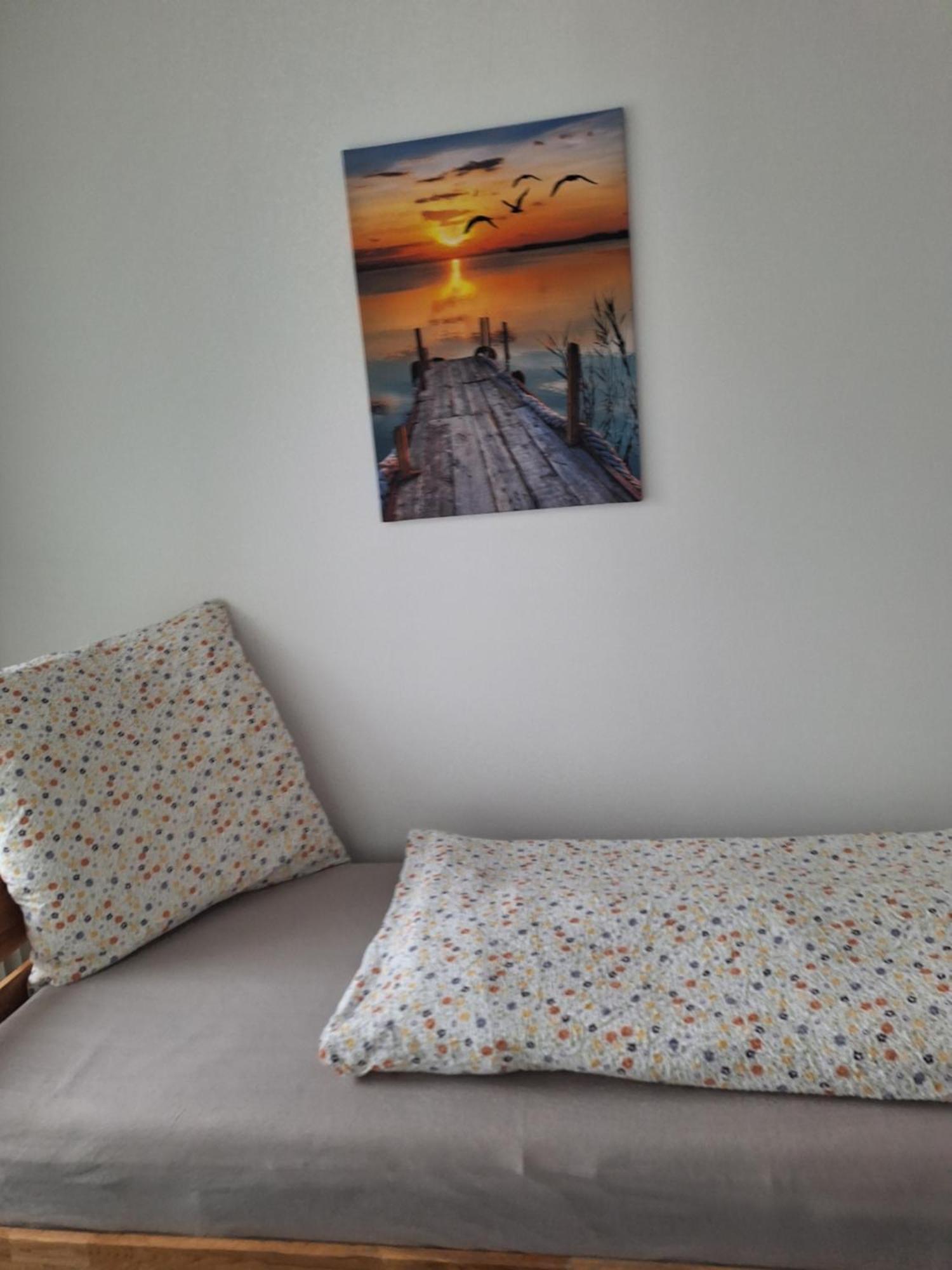 Maje Am Alten Binnenhafen Emden Exterior foto